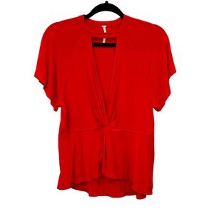 FREE PEOPLE Just A Twist Tee Red Cut Out Short Sleeve Top Size Medium